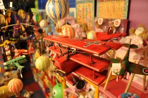 Puppets and toys of the world