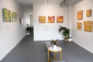 Discover local galleries